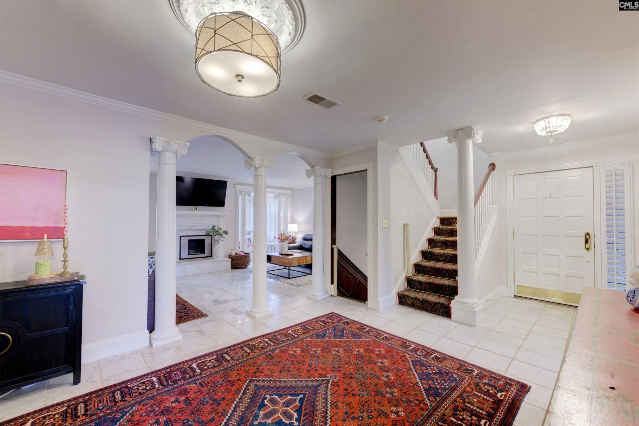 333 Pine Cliff Court Photo 9