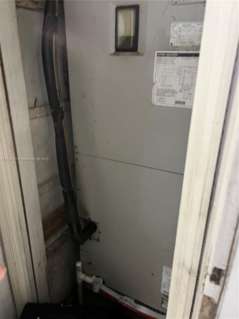 240 E 39th St , Hialeah, FL 33013 Photo