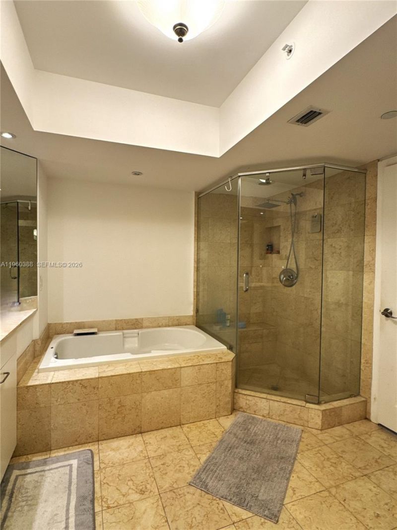 21055 Yacht Club Dr, Unit 2607, Aventura, FL 33180 Photo