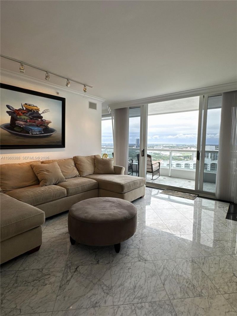 21055 Yacht Club Dr, Unit 2607, Aventura, FL 33180 Photo