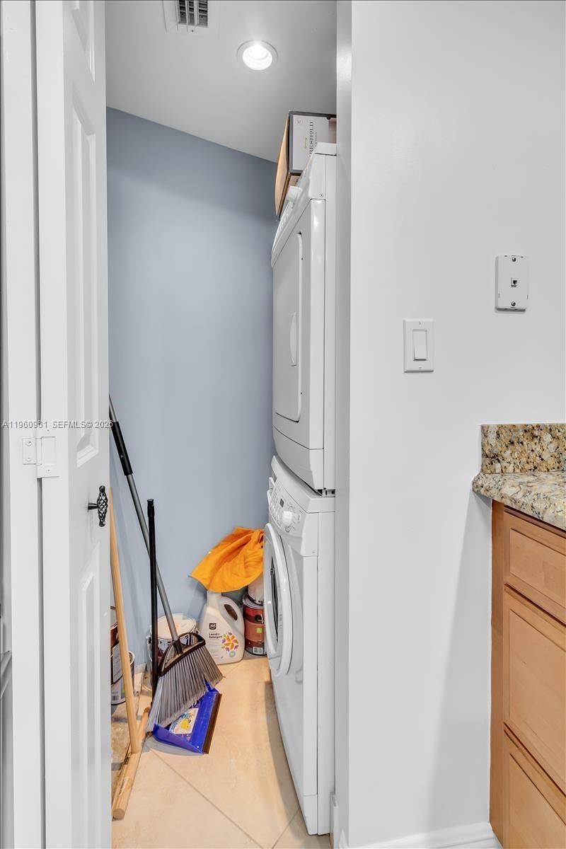 3000 N Ocean Dr, Unit 3B, Singer Island, FL 33404 Photo