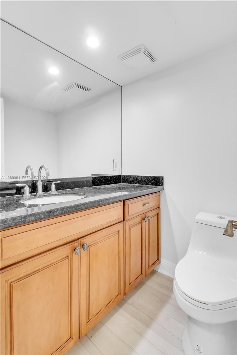 3000 N Ocean Dr, Unit 3B, Singer Island, FL 33404 Photo