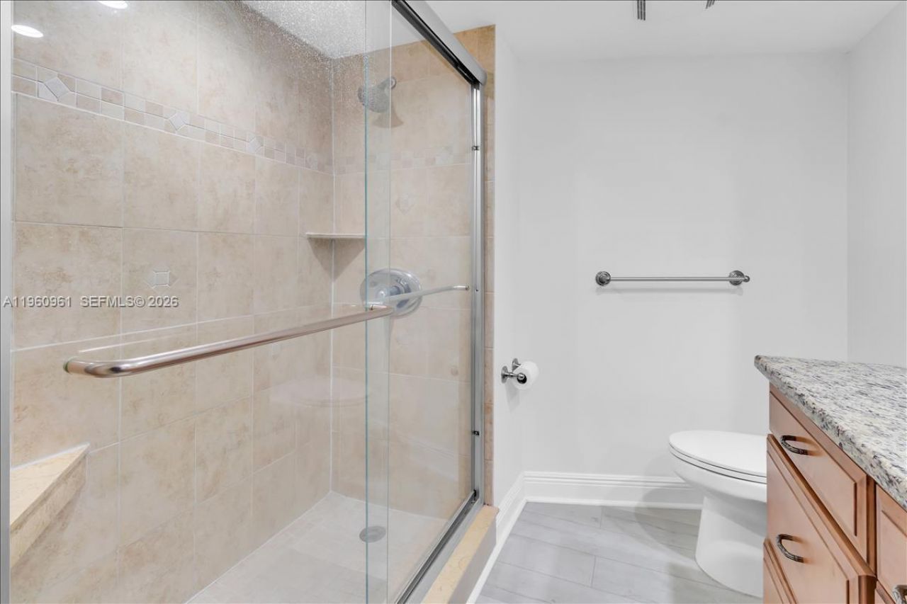 3000 N Ocean Dr, Unit 3B, Singer Island, FL 33404 Photo