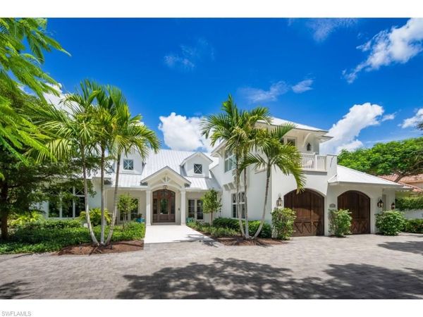 741 Coral DR, NAPLES, FL 34102