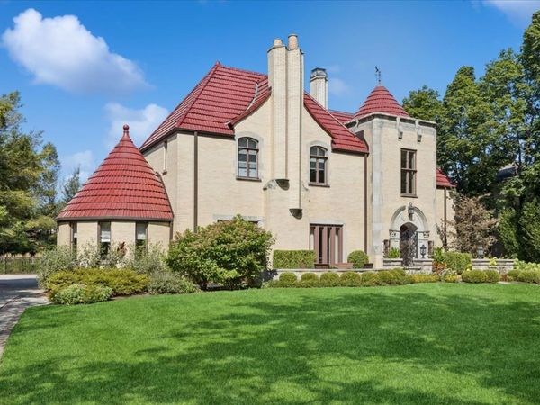 River Forest, IL 60305