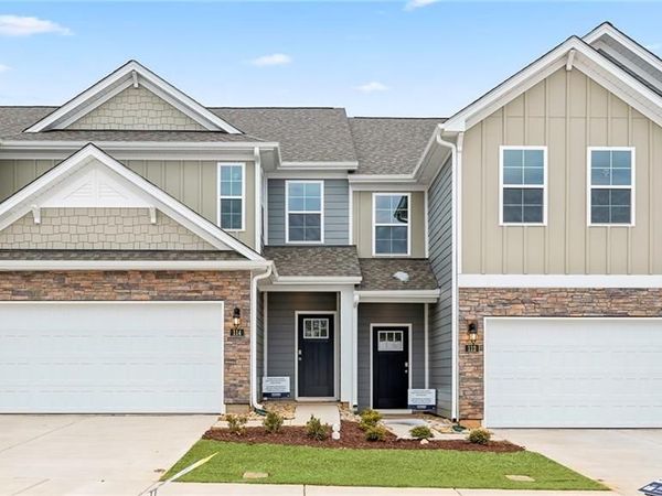 135 Briarwood Lane, Bermuda Run, NC 27006