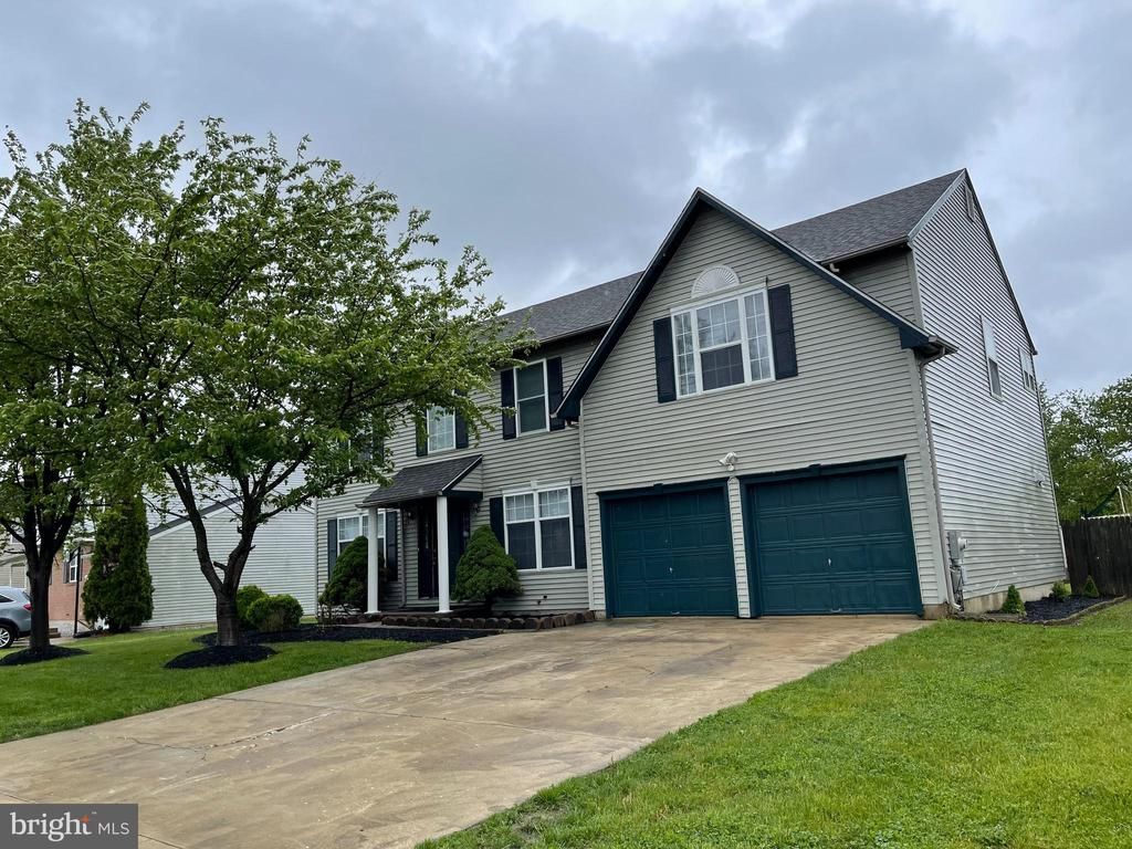 4 Cognac Drive, Newark, DE 19702 Main Photo