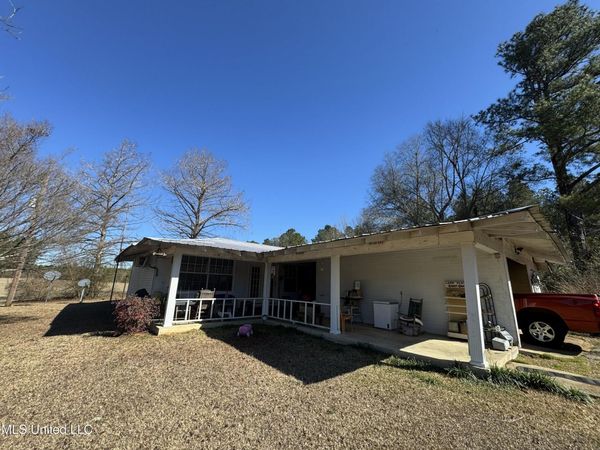 9182 Highway 397 , Preston, MS 39354