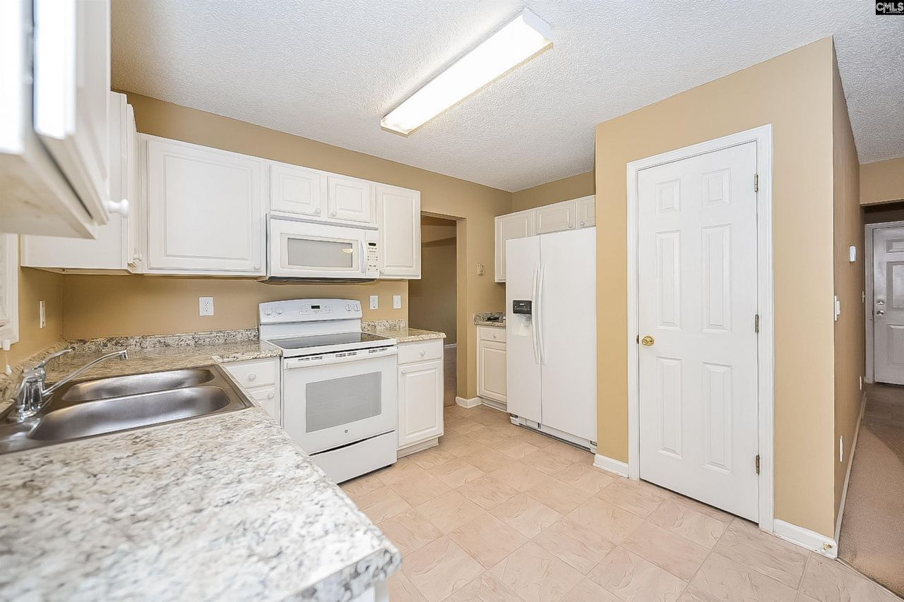 525 Timbermill Drive  Photo 10