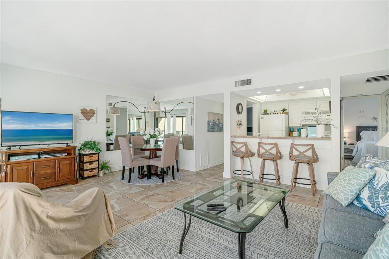 1400 Cove II Place, Unit 631, Sarasota, FL 34242 Photo