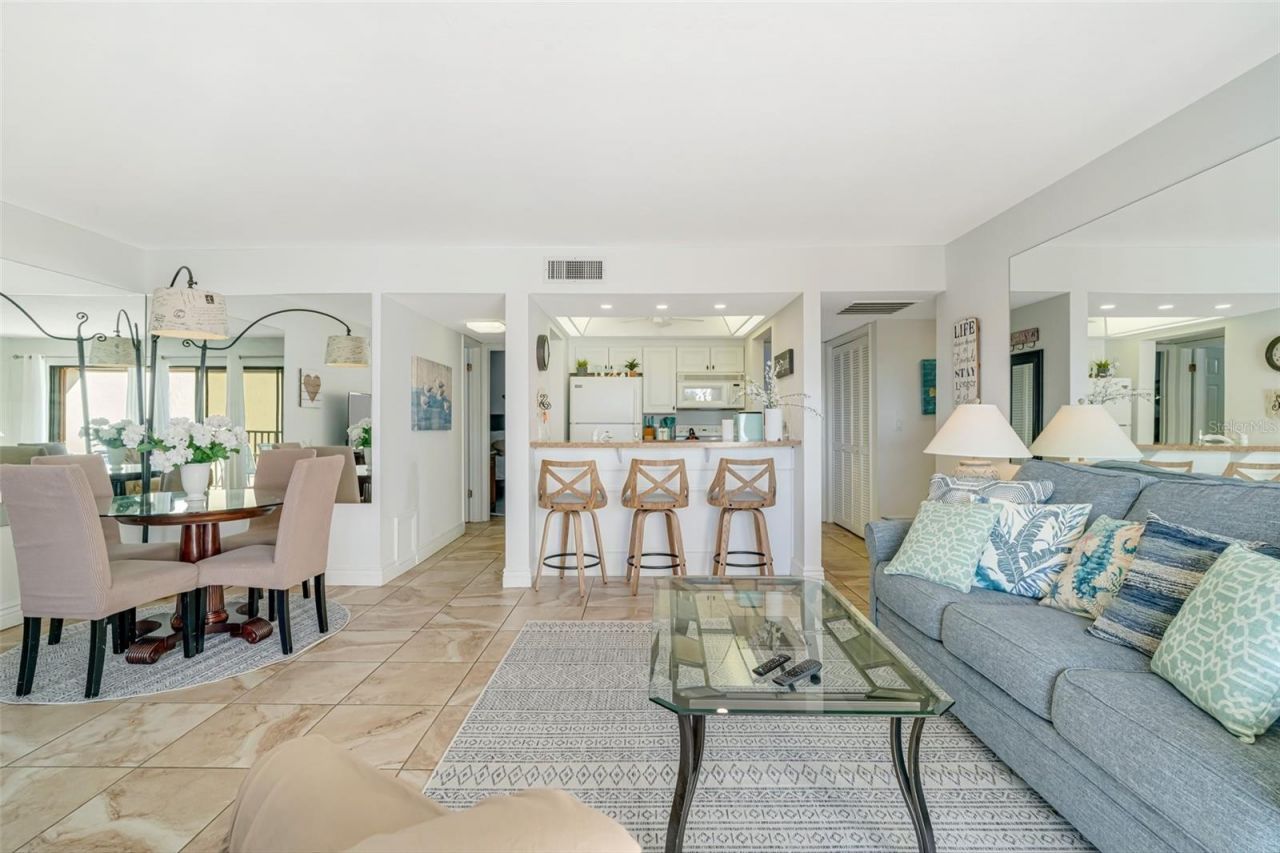 1400 Cove II Place, Unit 631, Sarasota, FL 34242 Photo