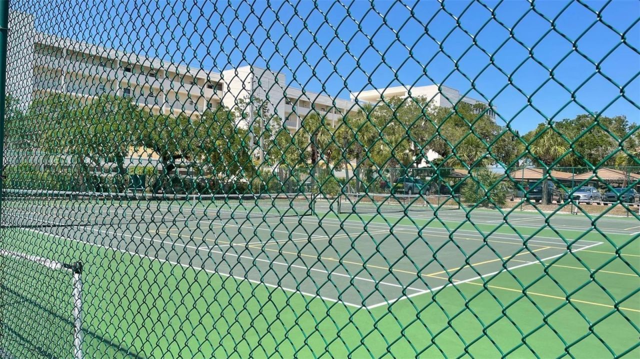 1400 Cove II Place, Unit 631, Sarasota, FL 34242 Photo