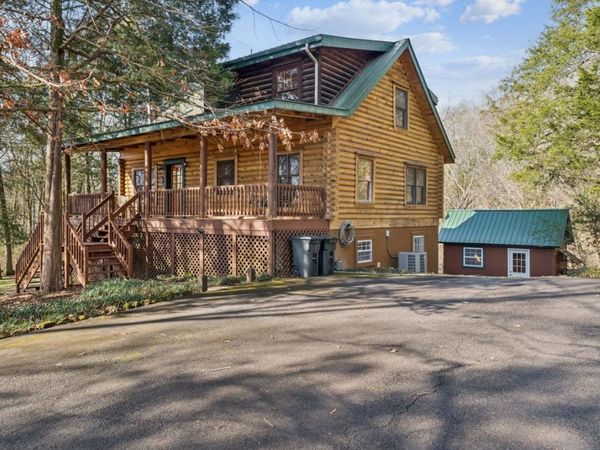 1140 Leatherwood Rd, White Bluff, TN 37187