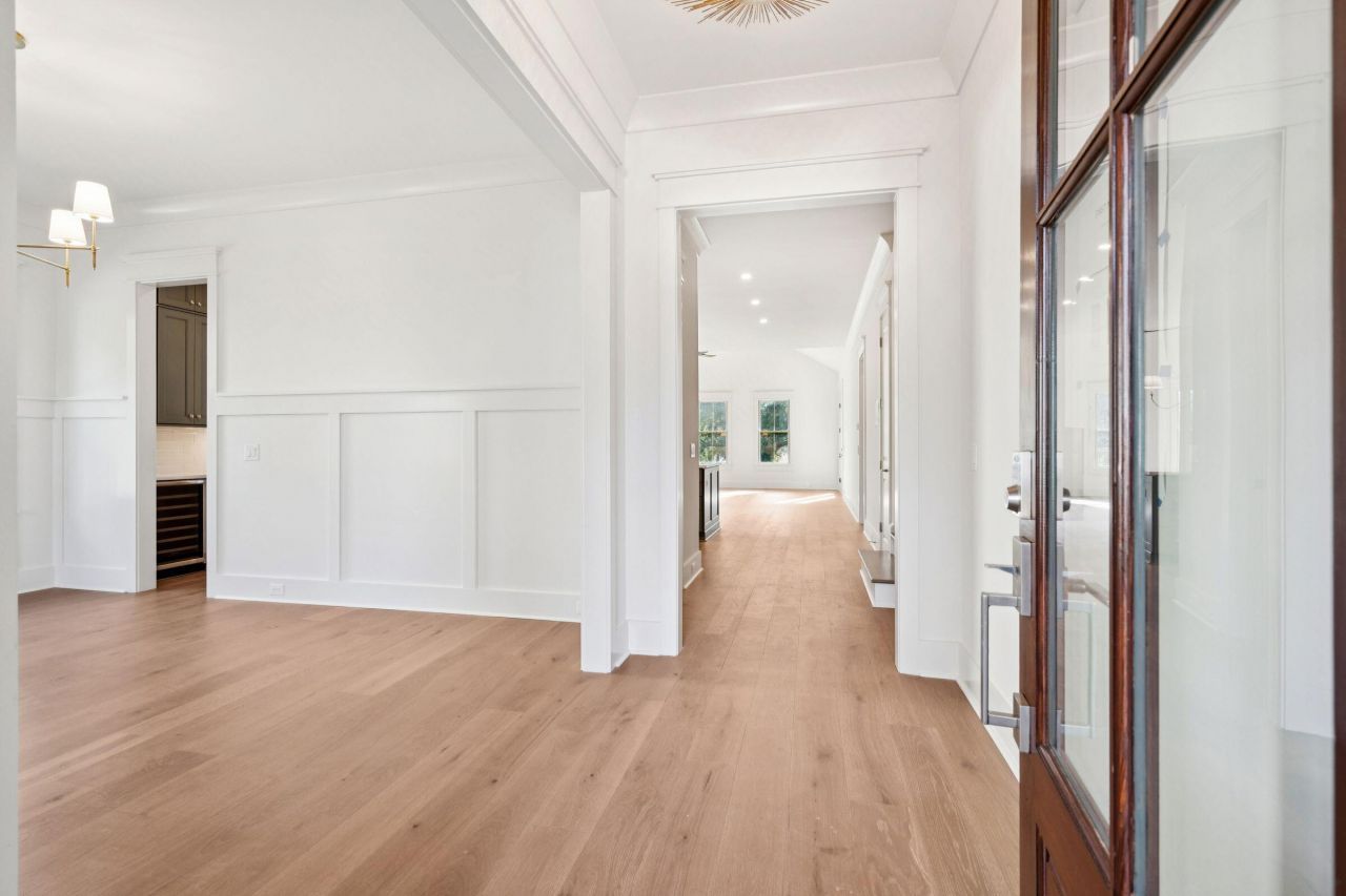 3887 Moss Pointe Court Photo 10