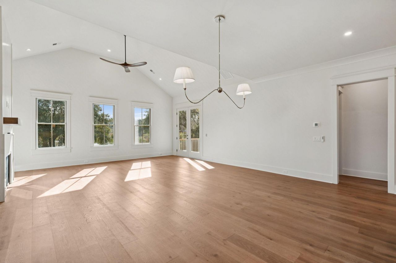 3887 Moss Pointe Court Photo 28