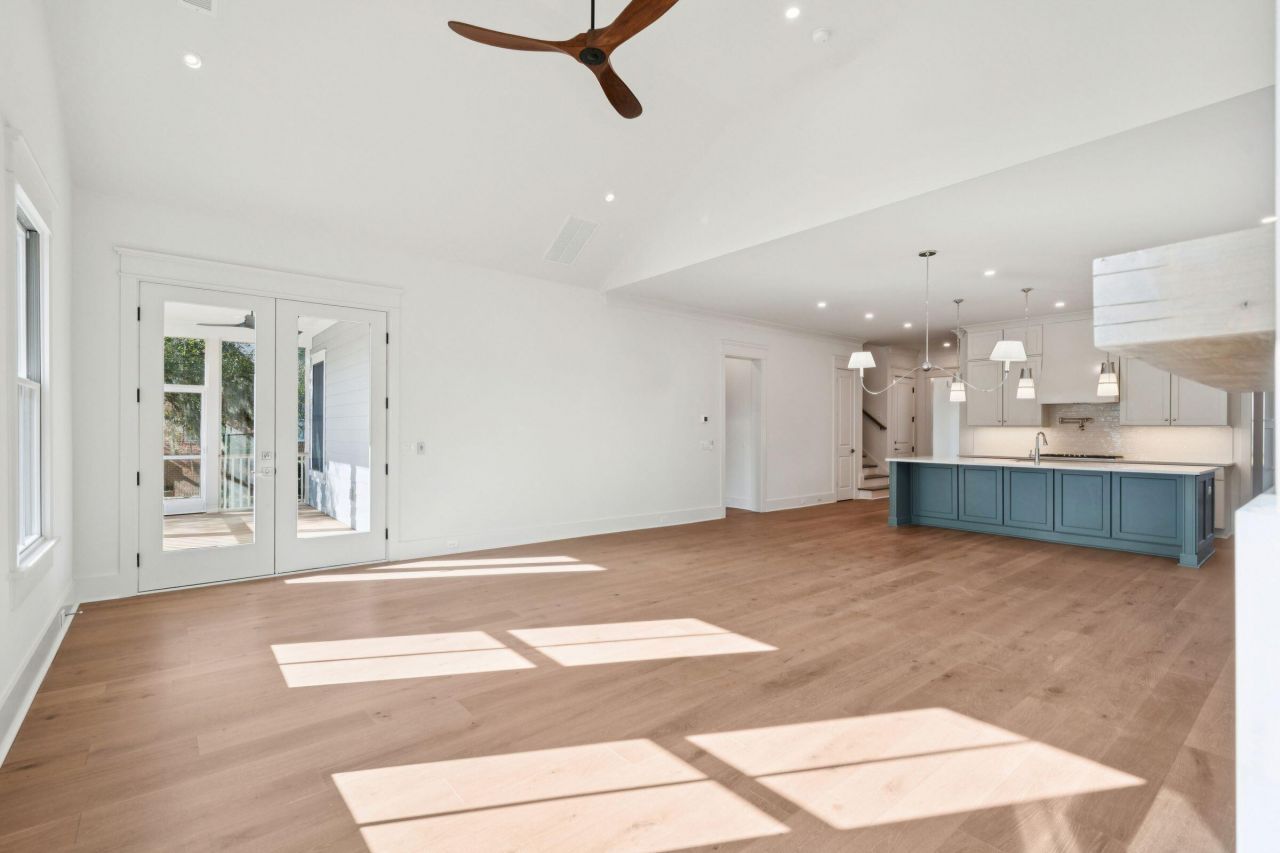 3887 Moss Pointe Court Photo 32