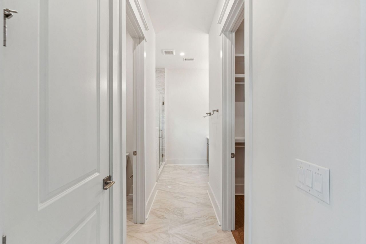 3887 Moss Pointe Court Photo 42