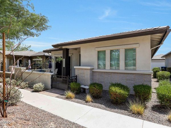 20756 W MEDLOCK Drive, Buckeye, AZ 85396