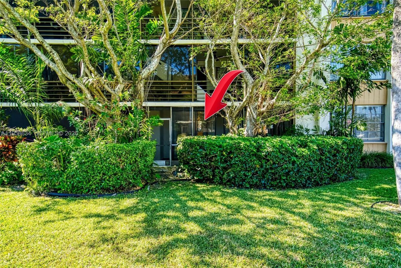 671 NE 195th St, Unit 111E, Miami, FL 33179 Photo