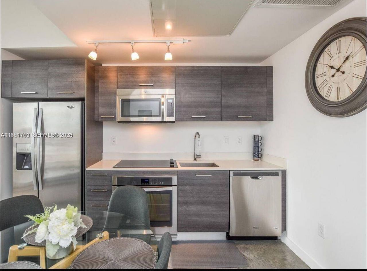151 SE 1st St, Unit 2104, Miami, FL 33131 Photo