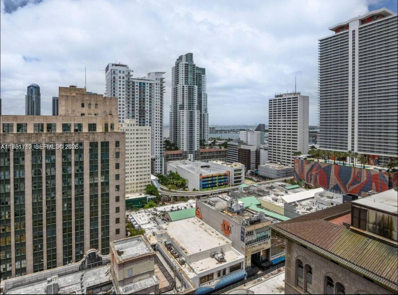 151 SE 1st St, Unit 2104, Miami, FL 33131 Photo