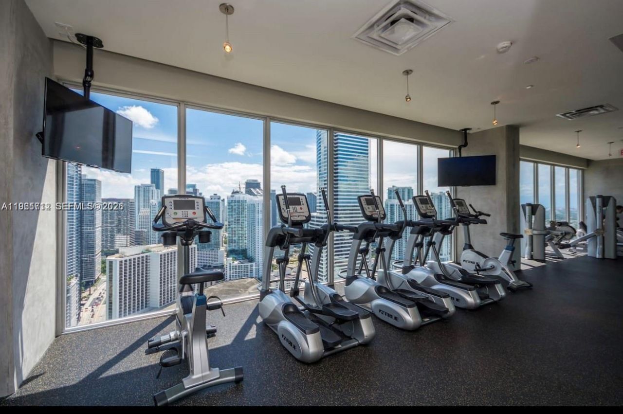 151 SE 1st St, Unit 2104, Miami, FL 33131 Photo