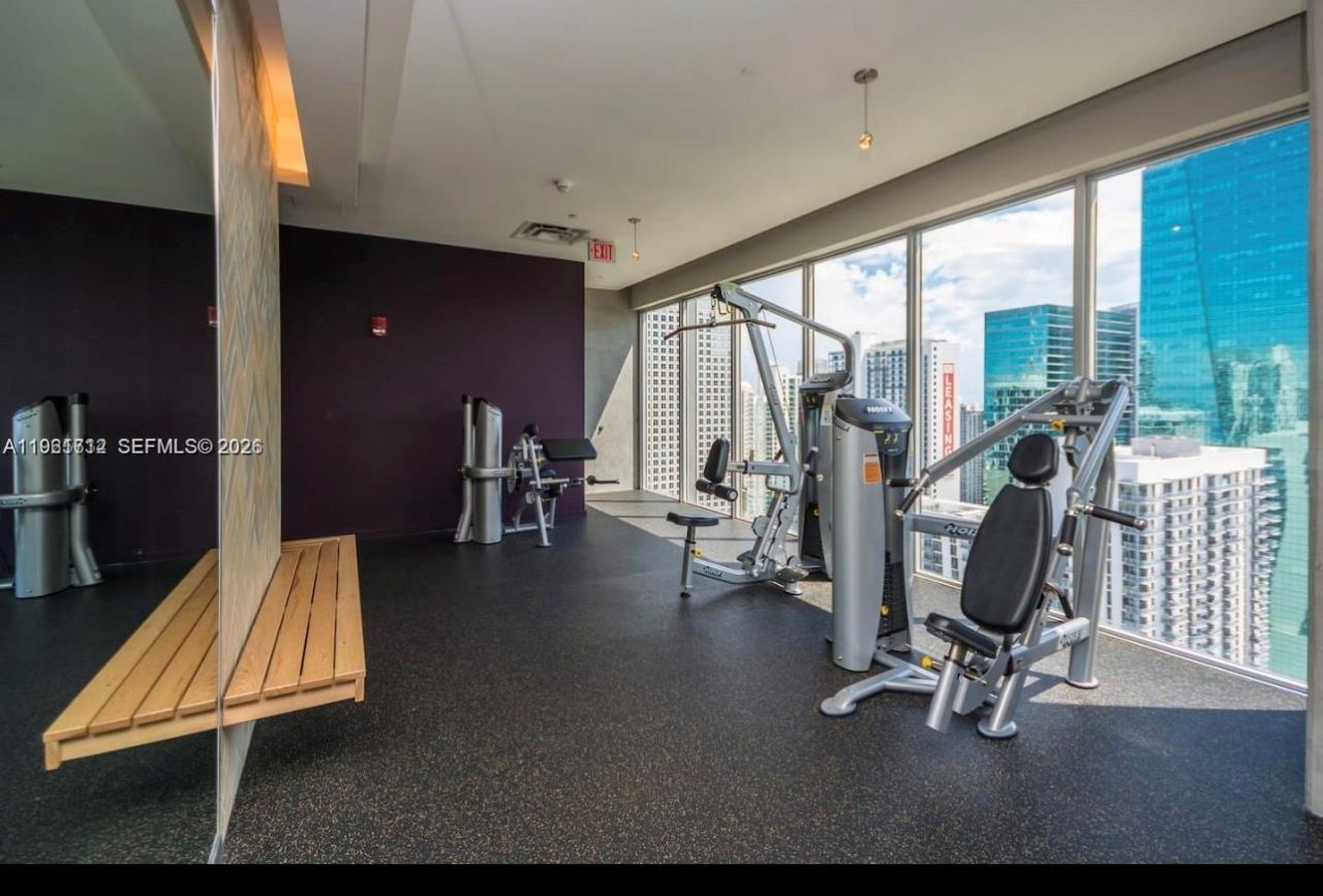 151 SE 1st St, Unit 2104, Miami, FL 33131 Photo