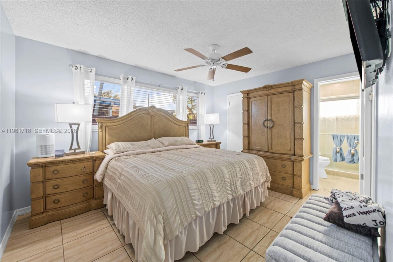 1916 N 36th Ave , Hollywood, FL 33021 Photo