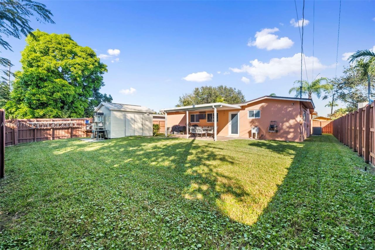 1916 N 36th Ave , Hollywood, FL 33021 Photo