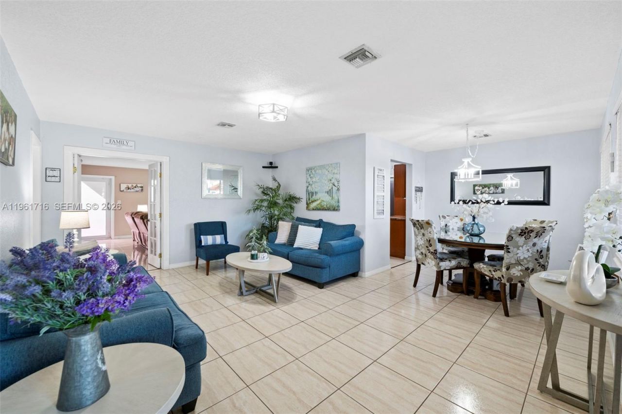 1916 N 36th Ave , Hollywood, FL 33021 Photo