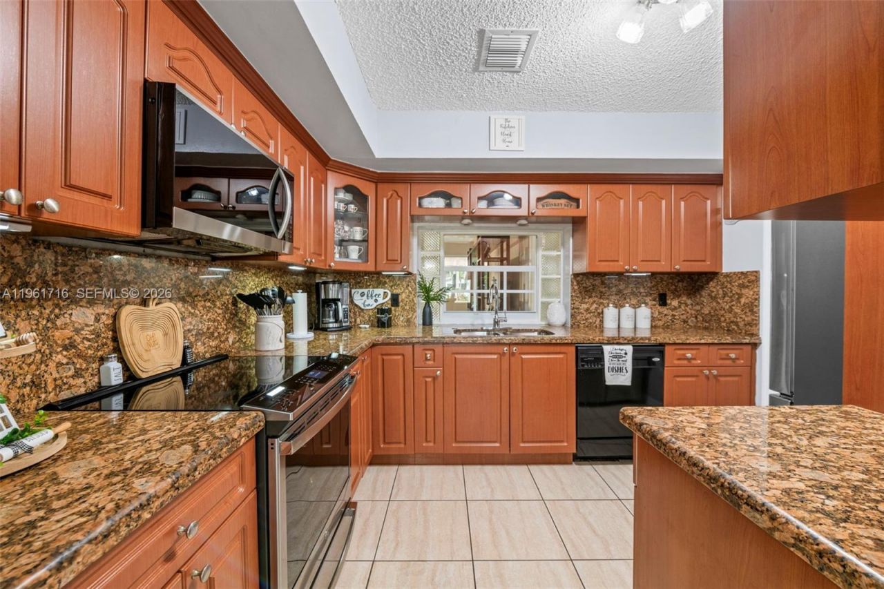 1916 N 36th Ave , Hollywood, FL 33021 Photo