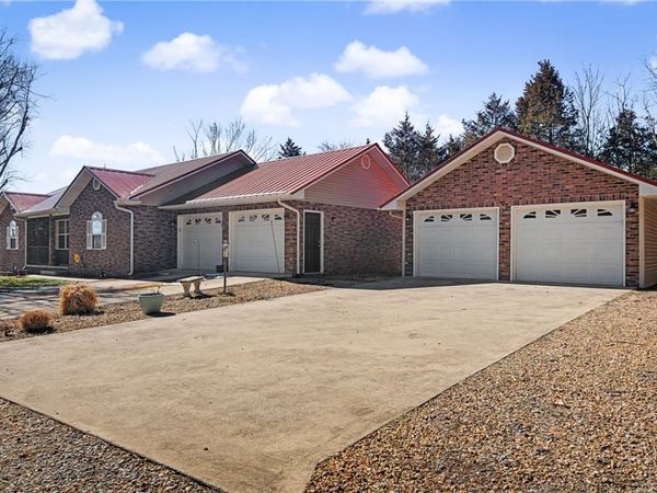 303 W Robin Trail , Diamond City, AR 72644