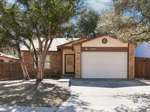 7318 Corian Park, San Antonio, TX 78249