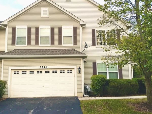 2598 Hillsboro Boulevard, Aurora, IL 60503