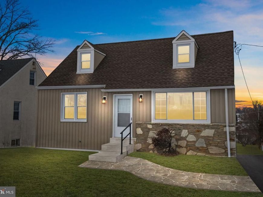 513 Smithfield Avenue, Philadelphia, PA 19116 Main Photo