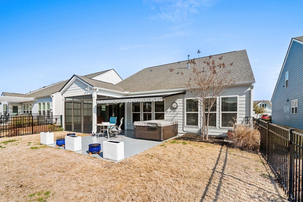 5845 Ledro Ln. Photo 32