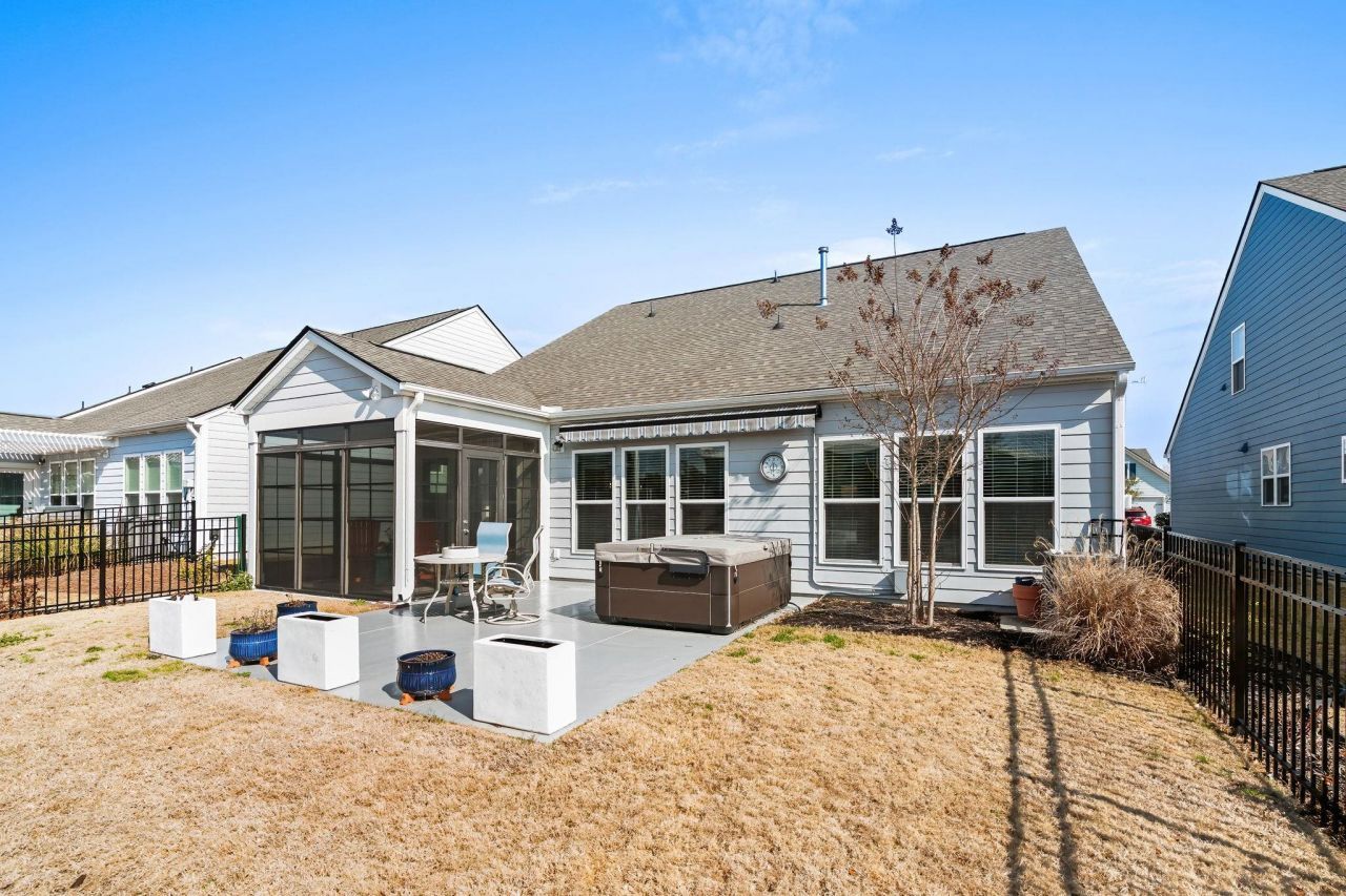 5845 Ledro Ln. Photo 33