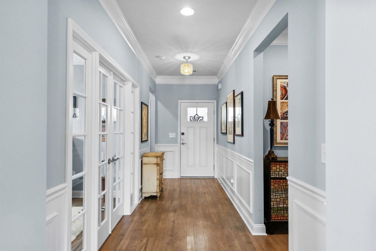 5845 Ledro Ln. Photo 9