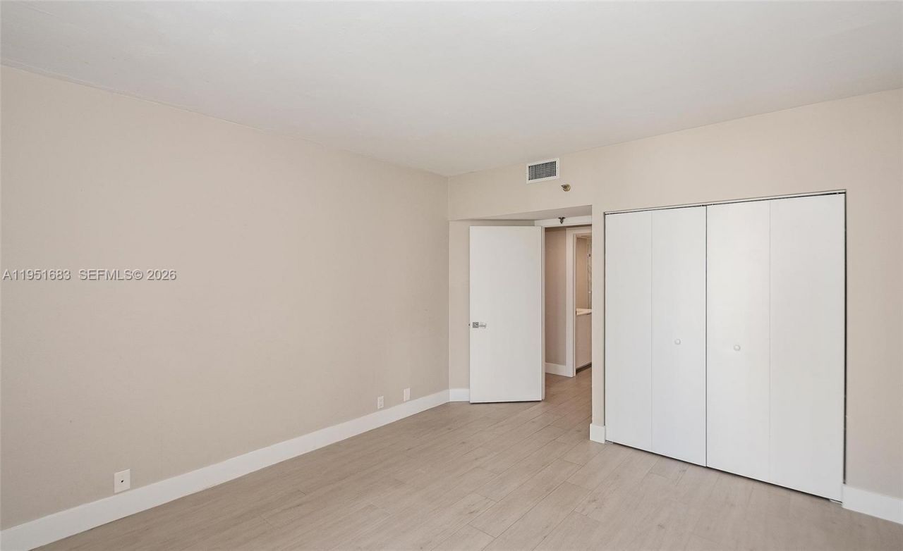 520 Brickell Key Dr, Unit A1010, Miami, FL 33131 Photo