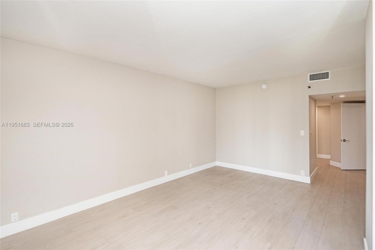 520 Brickell Key Dr, Unit A1010, Miami, FL 33131 Photo