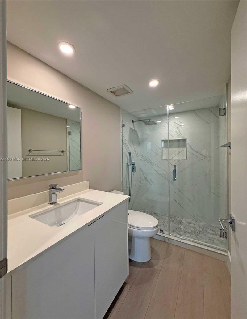 520 Brickell Key Dr, Unit A1010, Miami, FL 33131 Photo