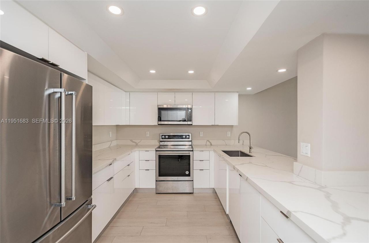 520 Brickell Key Dr, Unit A1010, Miami, FL 33131 Photo