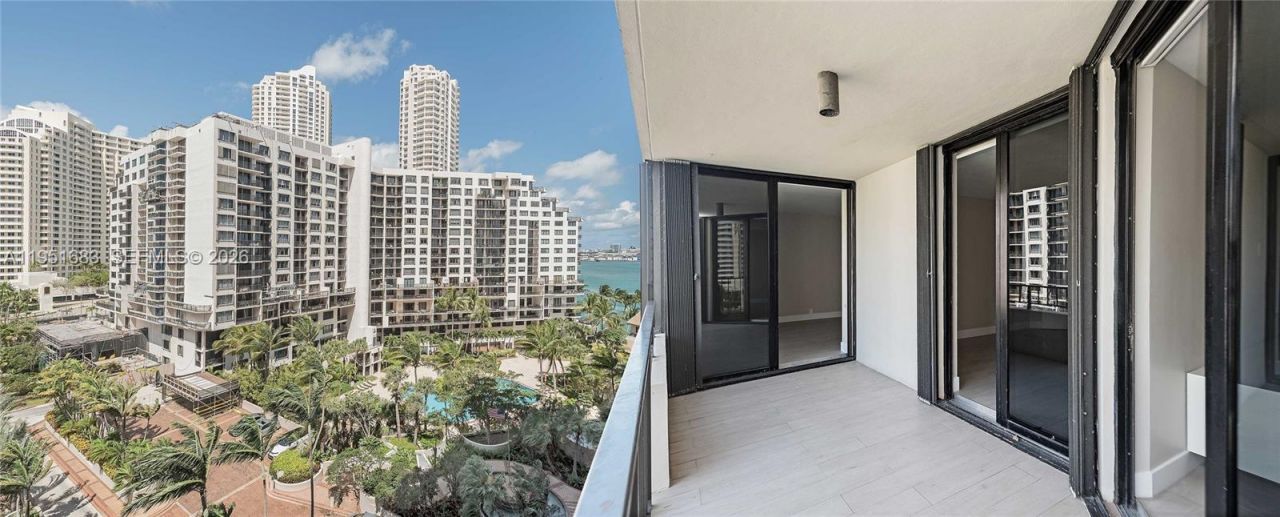 520 Brickell Key Dr, Unit A1010, Miami, FL 33131 Photo