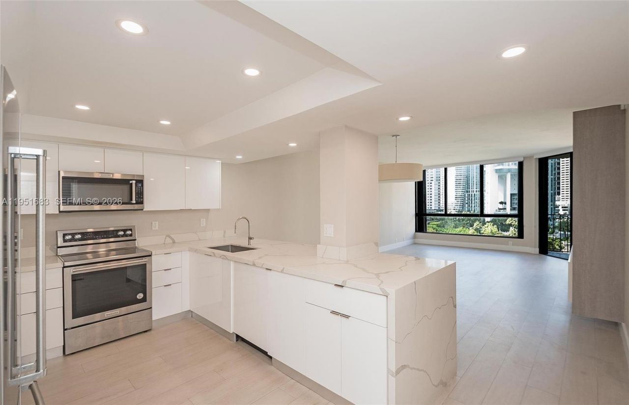 520 Brickell Key Dr, Unit A1010, Miami, FL 33131 Photo