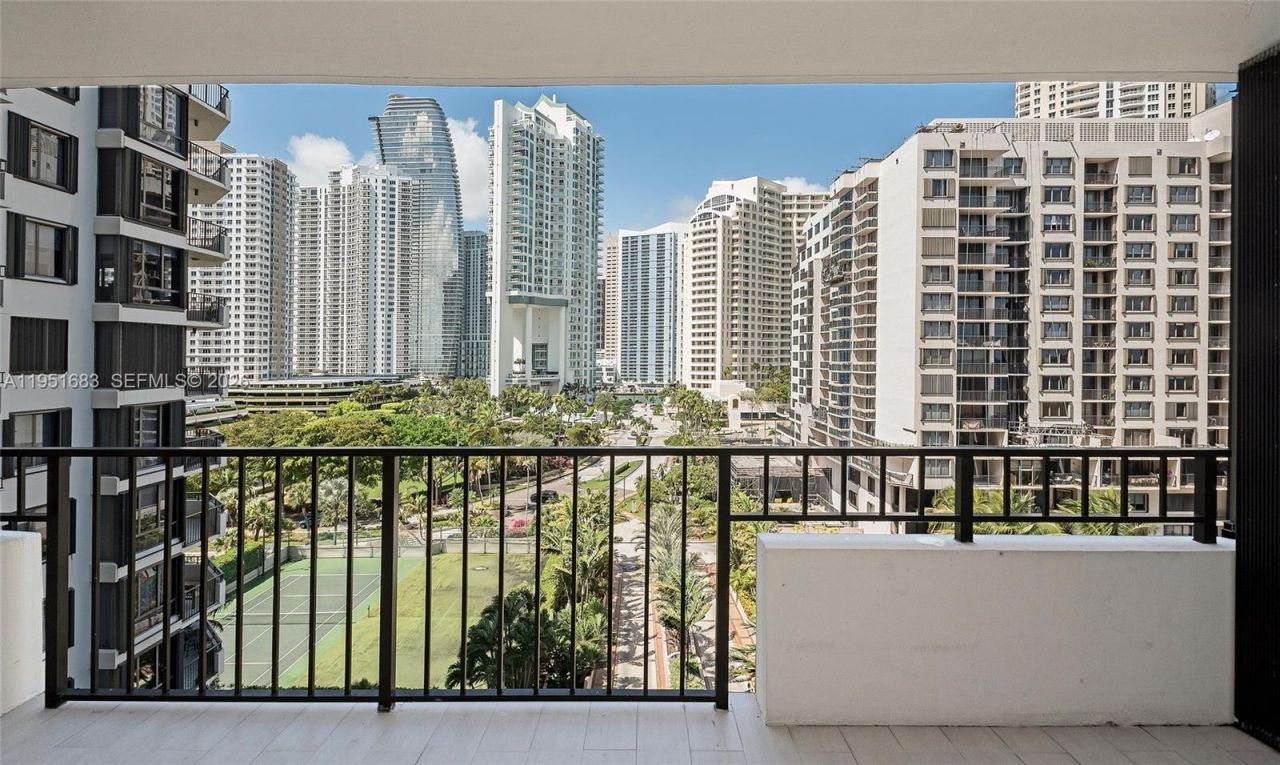 520 Brickell Key Dr, Unit A1010, Miami, FL 33131 Photo