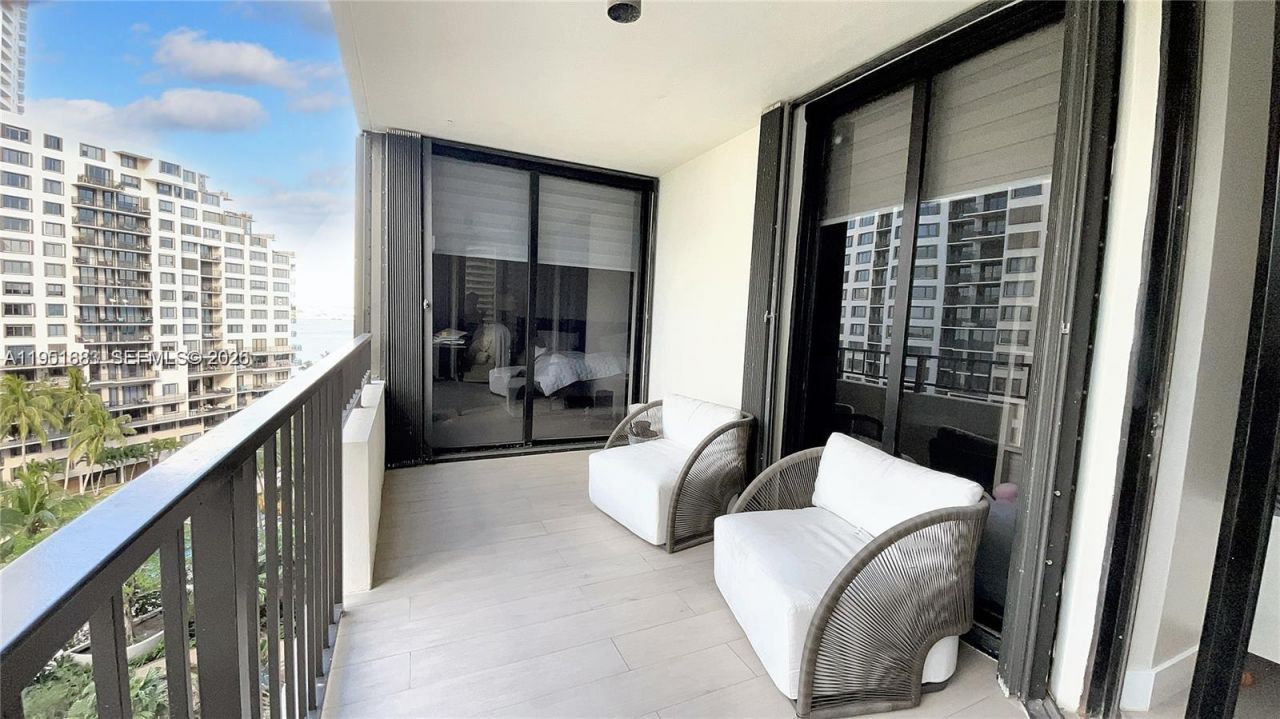 520 Brickell Key Dr, Unit A1010, Miami, FL 33131 Photo