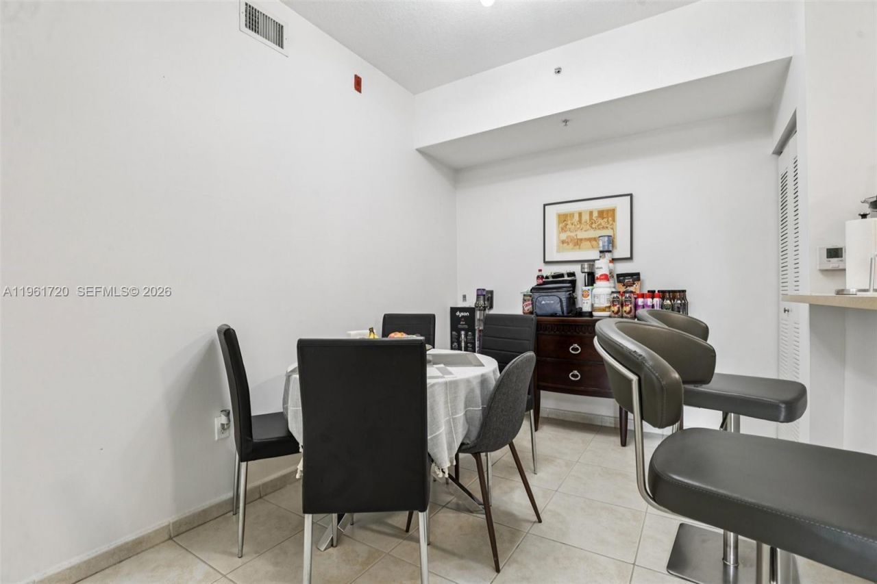 7200 NW 114th Ave, Unit 106, Doral, FL 33178 Photo