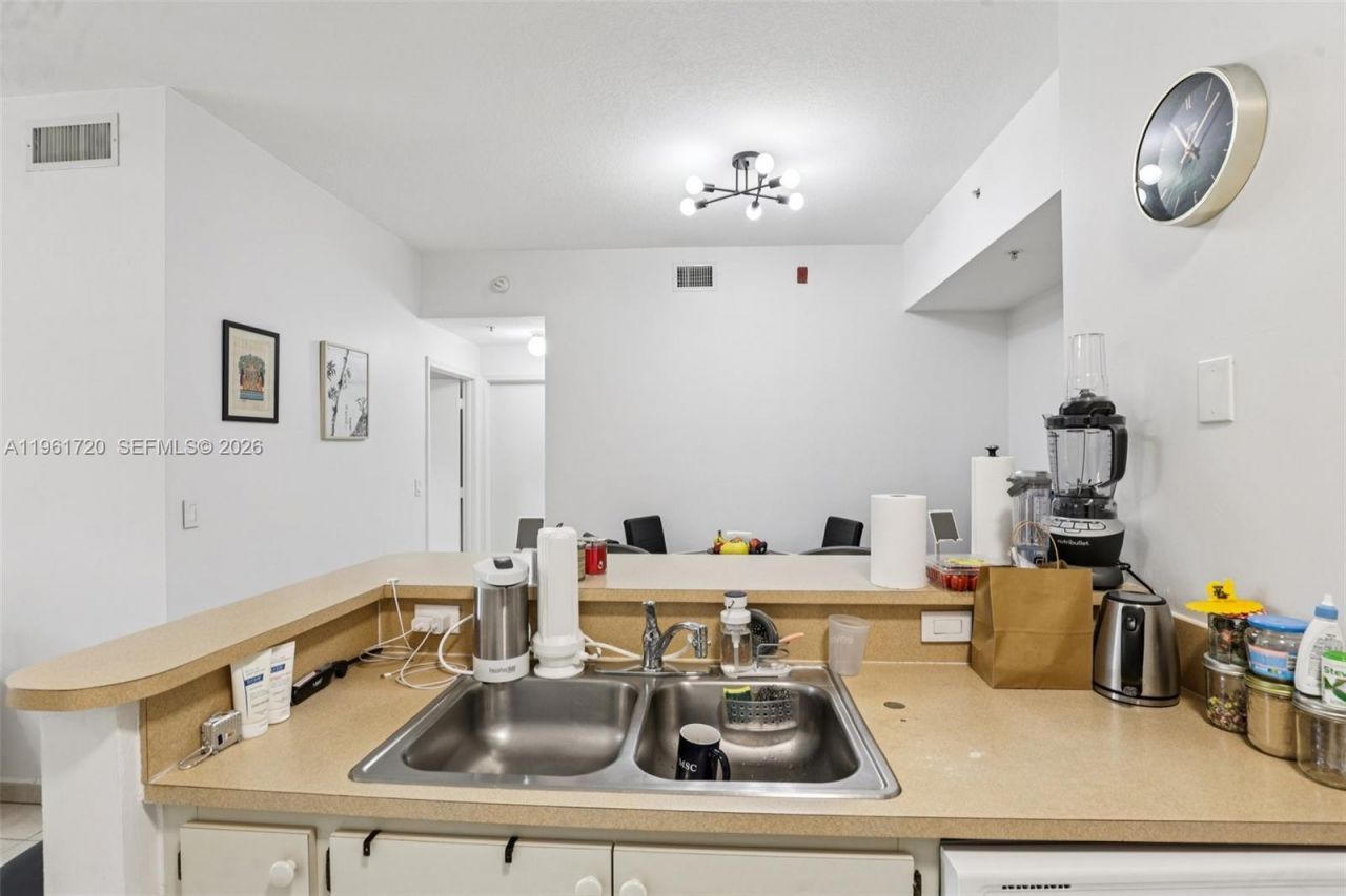 7200 NW 114th Ave, Unit 106, Doral, FL 33178 Photo