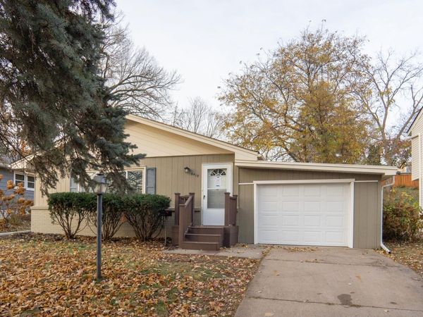 6418 Knoll Street N, Golden Valley, MN 55427