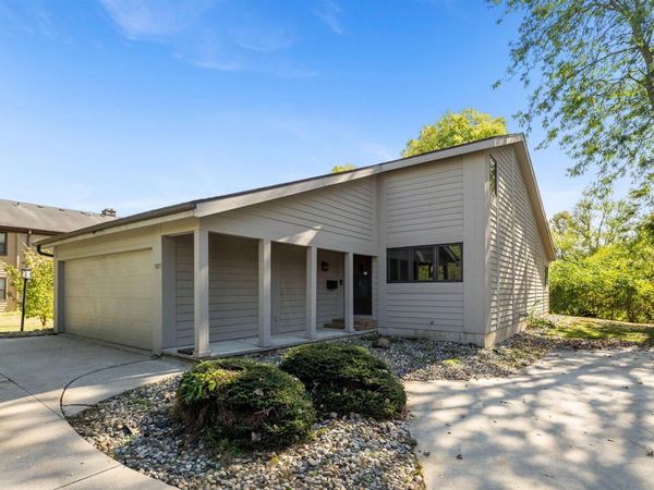 271 N McClellan Street, Unit 105, Auburn, IN 46706